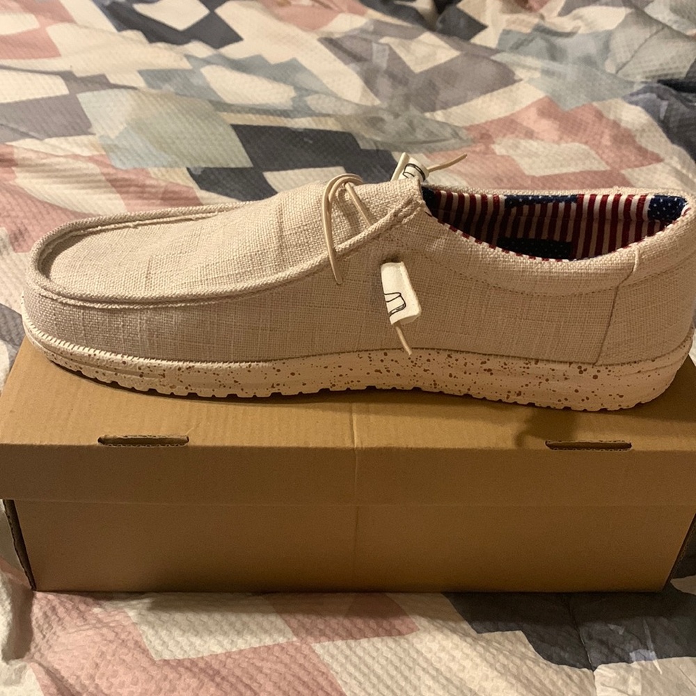 Size 13 hey dudes